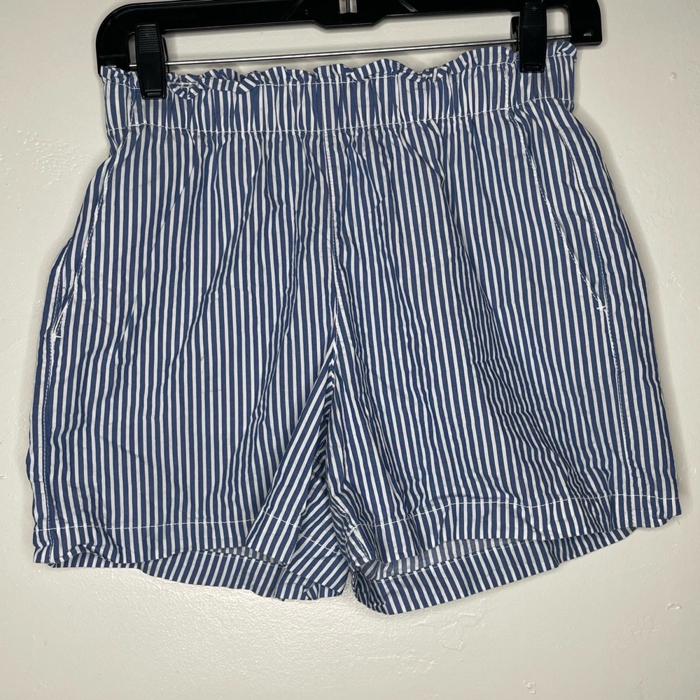 OLD NAVY BLUE & WHITE STRIPED PULL ON BEACHY SHORTS SZ XSMALL